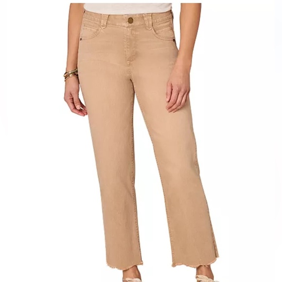 Democracy
Petite AbSolution High-Rise Round Up Destroyed-Hem Boyfriend Jeans - Picture 1 of 5